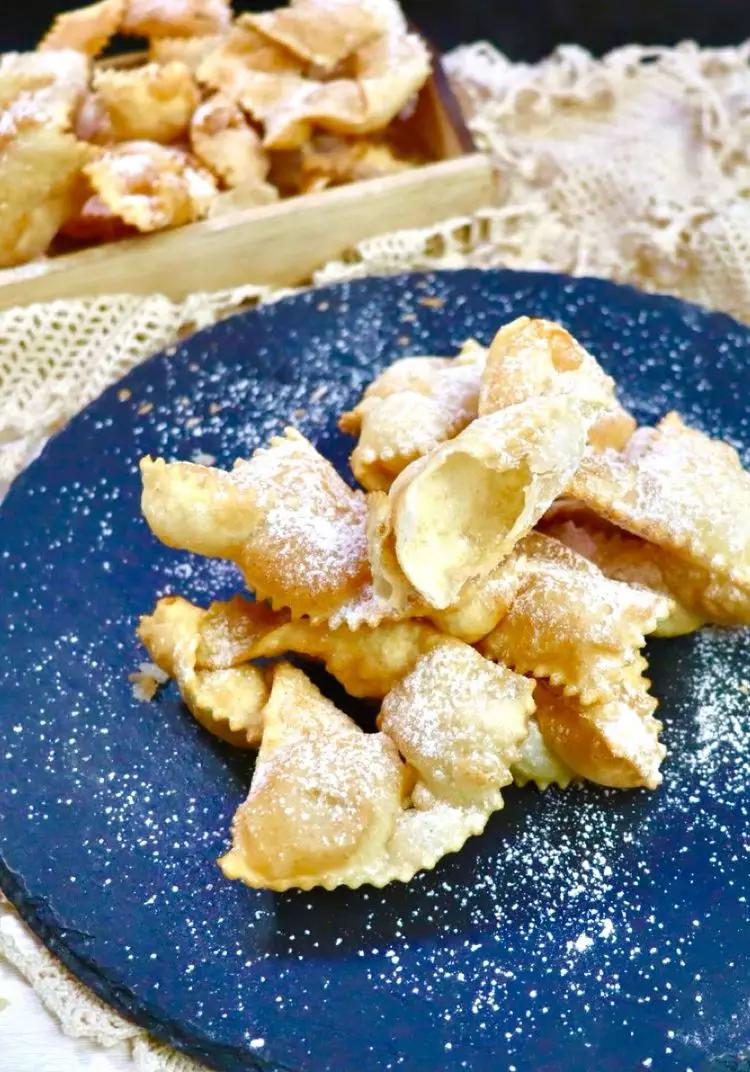 Ricetta Chiacchiere con la birra senza uova e lievito di _animaincucina_