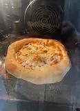 Immagine del passaggio 5 della ricetta Pizza leggera con lievitazione mista