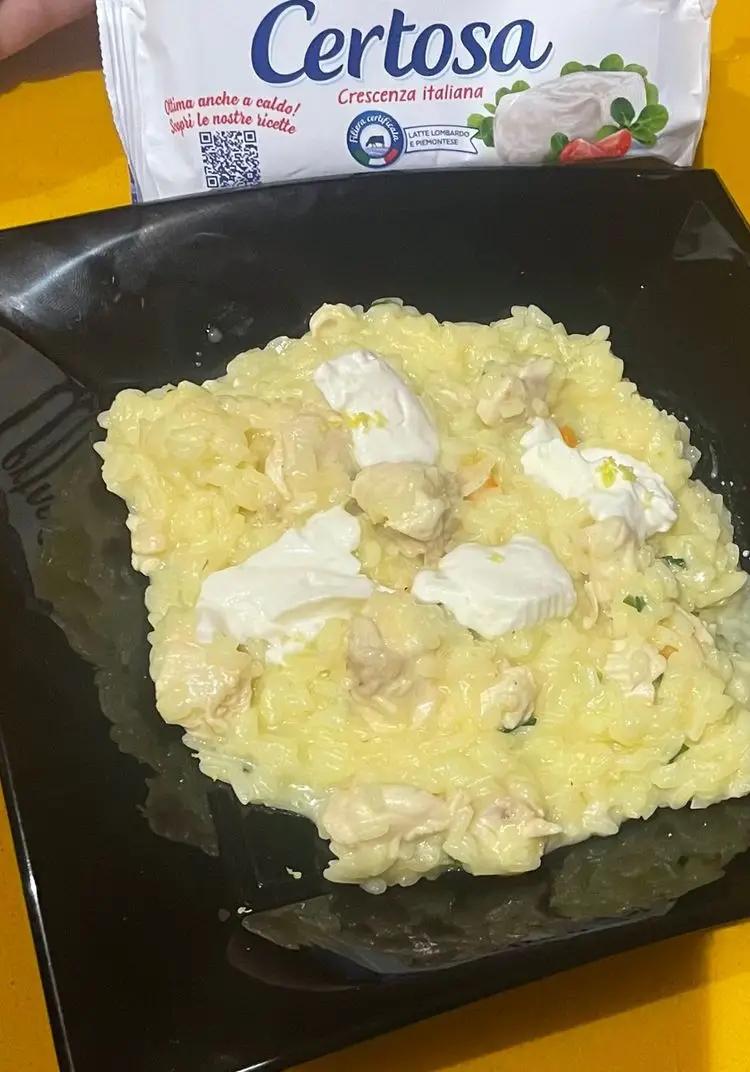 Ricetta Risotto allo zafferano e limone di sorrento con straccetti di pollo e crema di certosa di GabryeMamaLudo
