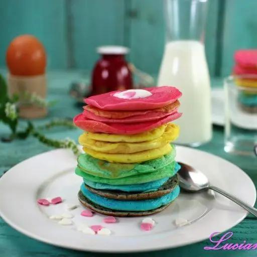 Ricetta Rainbow pancakes  di lucianaincucina