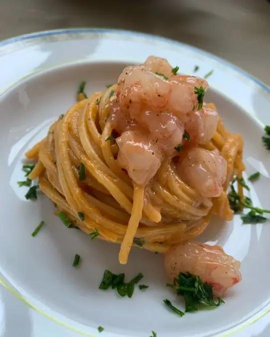 Ricetta Spaghettone quadrato con tartare di gambero viola di Remy