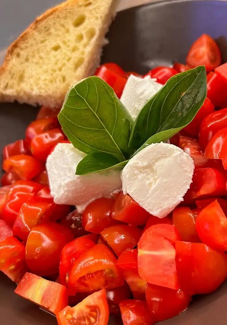 Ricetta Pomodori e caprino di latte vaccino di ipasticcidilily