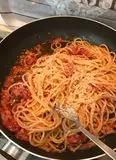 Immagine del passaggio 2 della ricetta Spaghetti al tonno