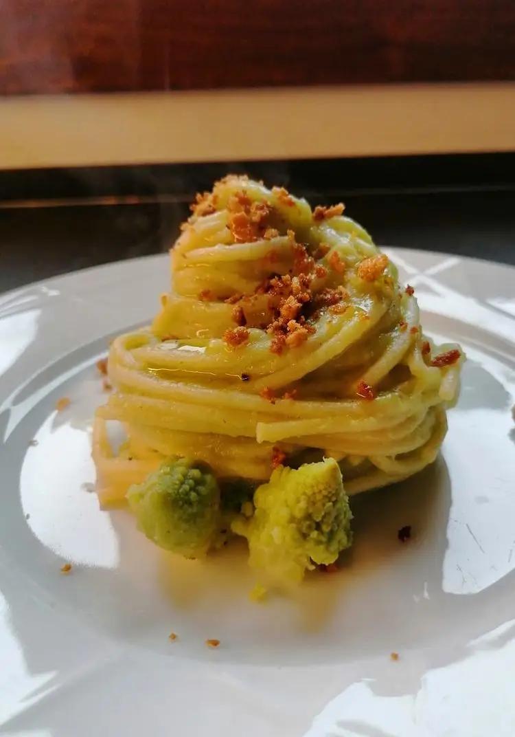 Ricetta Spaghetti cavolo romanesco e tarallo tostato di umbelenzi87