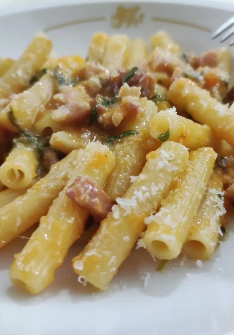 Ricetta Pasta con pancetta, rucola e crema di zucca. di ilninotto