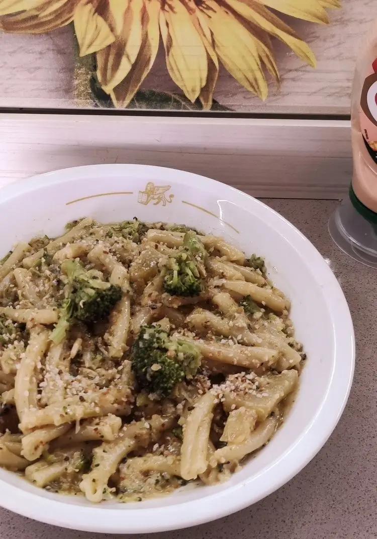 Ricetta Caserecce con broccoli, patate, spigola e Salsa Rosa Calvé di ilninotto