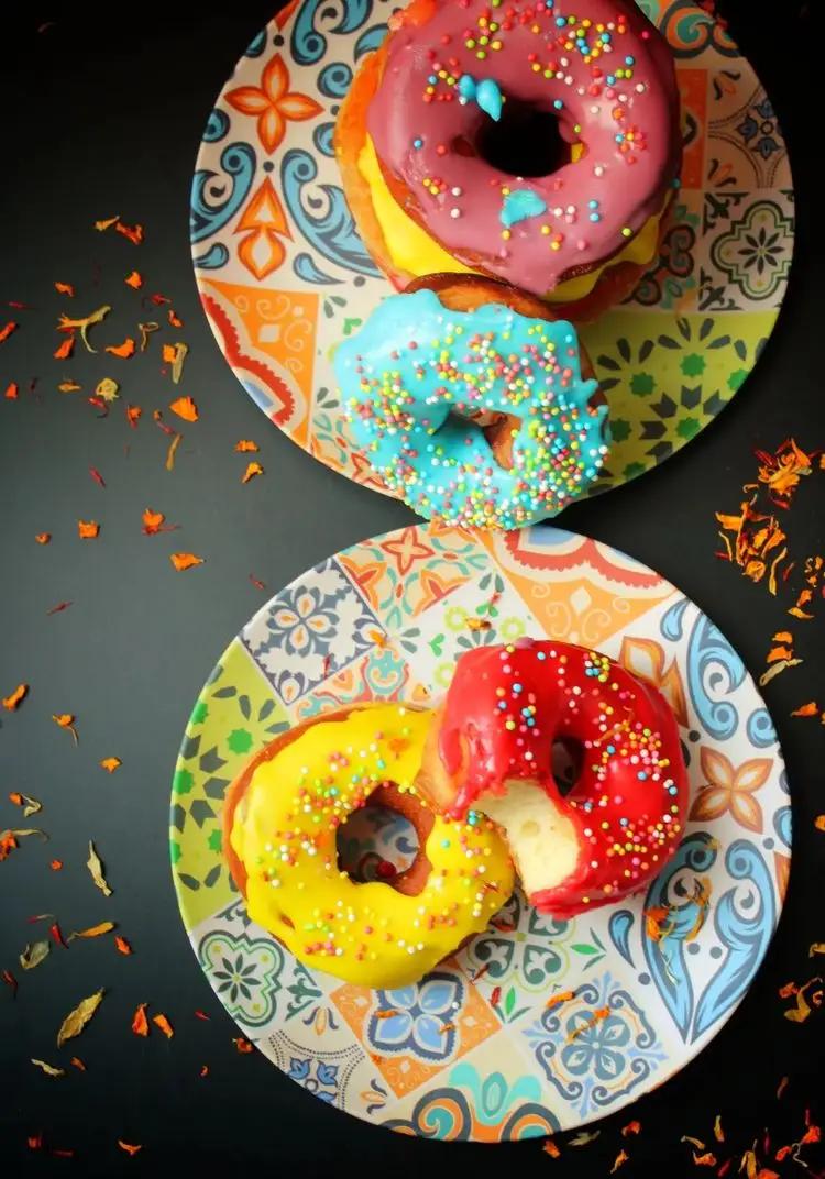 Ricetta Donut colorati per carnevale di Lacasadizuccheroelavanda