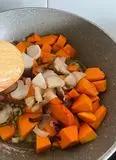 Immagine del passaggio 2009 della ricetta Risotto con zucca funghi porcini e certosa🎃🎃🎃🎃