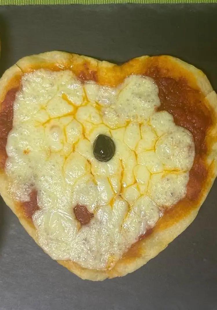 Ricetta Pizza pomodoro e provola di loredana705