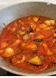 Immagine del passaggio 3 della ricetta Melanzane al forno ripiena di gnocchetti con sugo di melanzane 🍆🍆🍆🍆