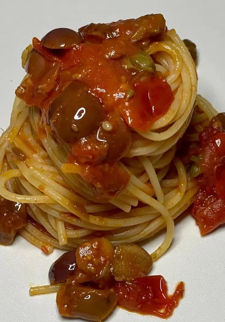 Ricetta Spaghetti alla puttanesca di melinaincucina