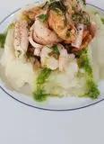 Immagine del passaggio 2 della ricetta #strombolicchio di patate con insalata di mare#