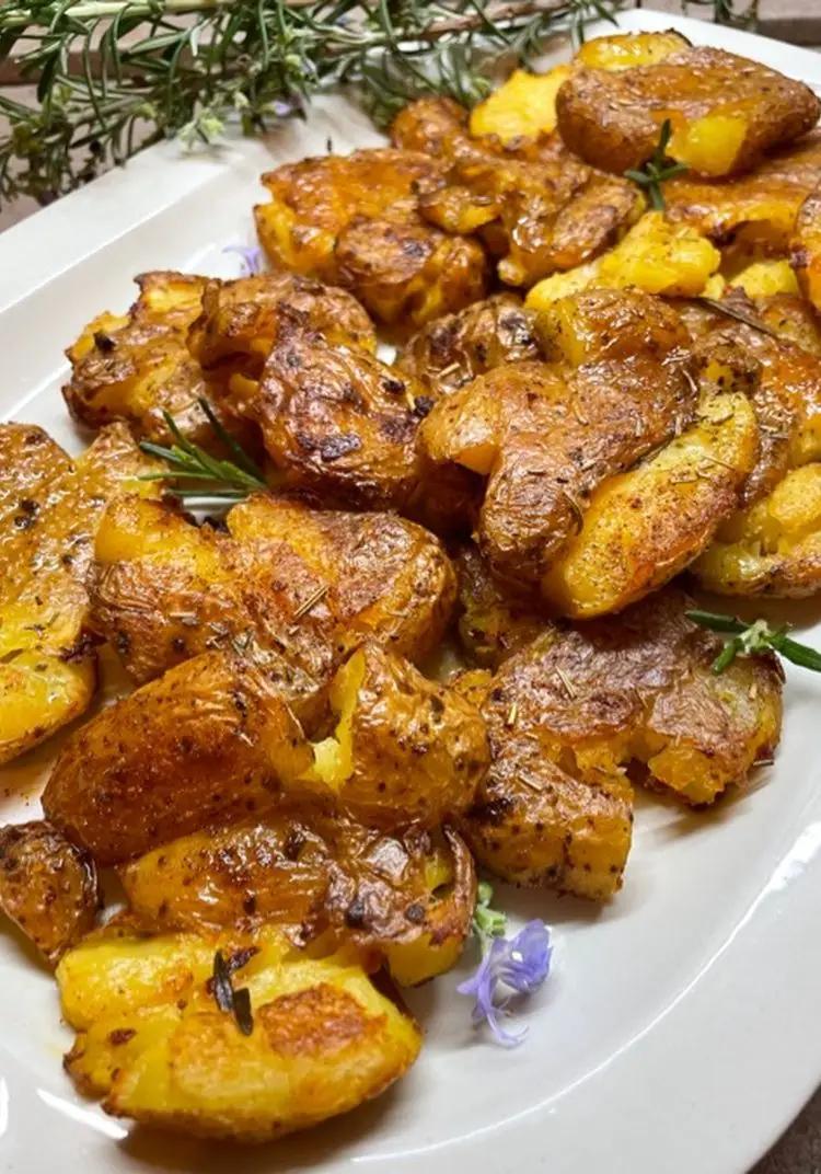 Ricetta Patate schiacciate alla paprika di midivertoacucinare