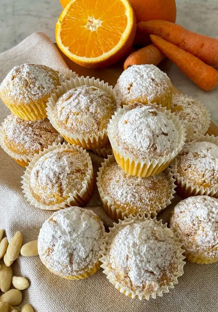 Ricetta Muffin di carote, arance e mandorle di midivertoacucinare