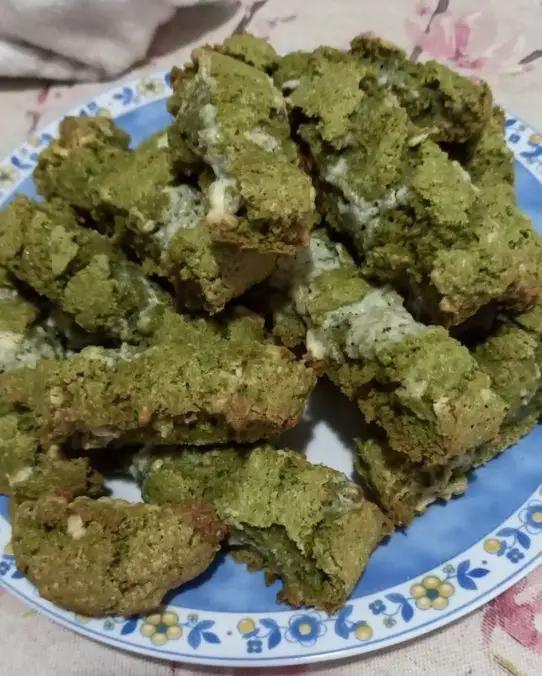 Ricetta "Brutti ma buoni" al thè matcha e cioccolato bianco di FrancescaBertaglio