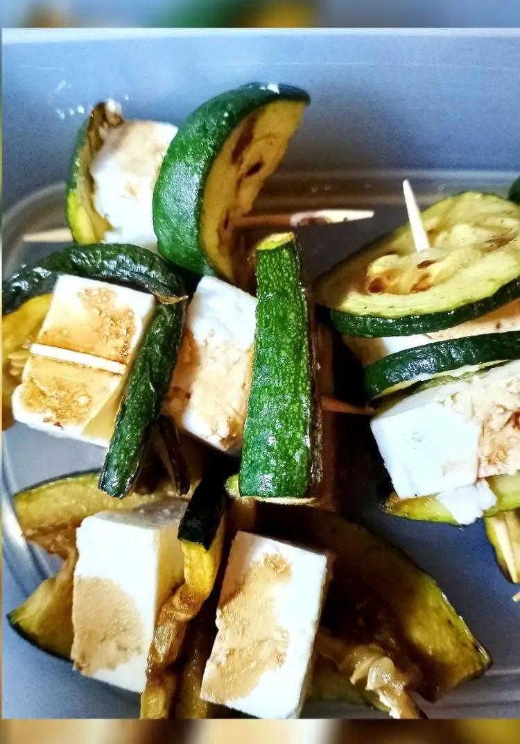 Ricetta SPIEDINI DI ZUCCHINE E FETA di pupiepappe