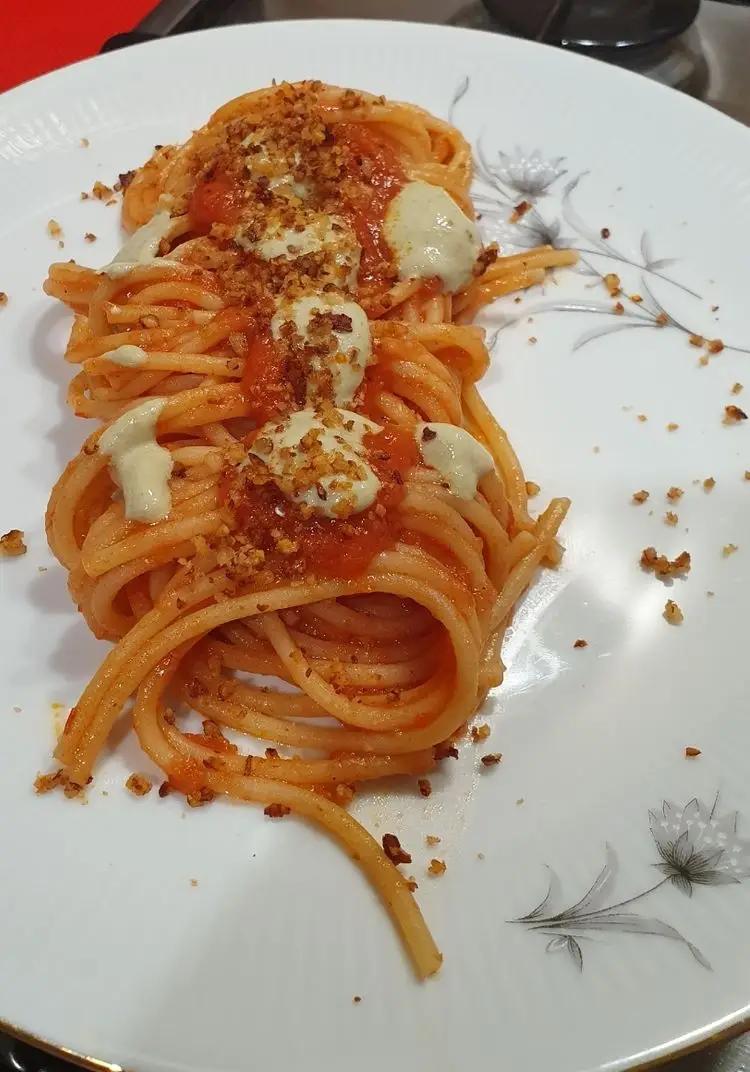 Ricetta Pasta pomodoro e crema di capperi di italiadeisapori