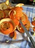Immagine del passaggio 1 della ricetta Scorzette di arancia candite
