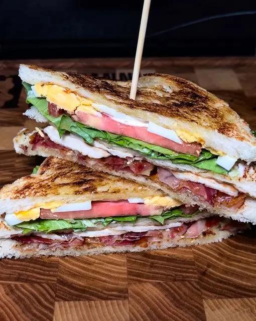 Ricetta Clubhouse sandwich 🥪 di jovaebbasta