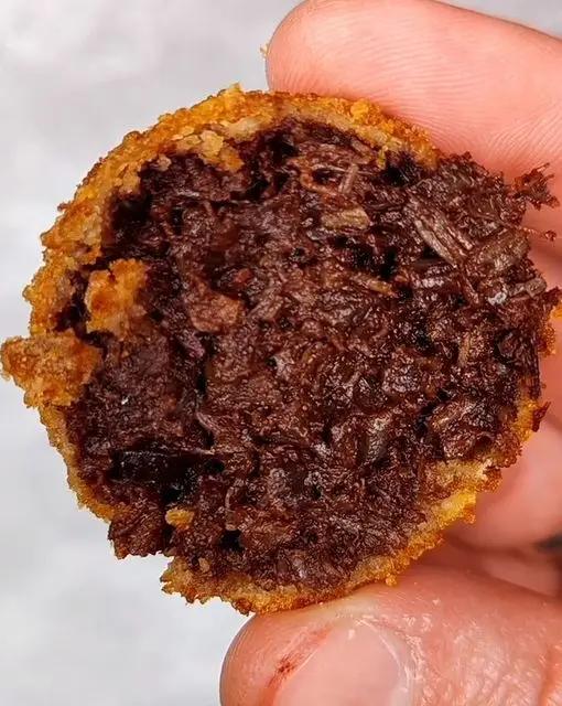 Ricetta Rocher di maiale al cioccolato di uomosenzatonno