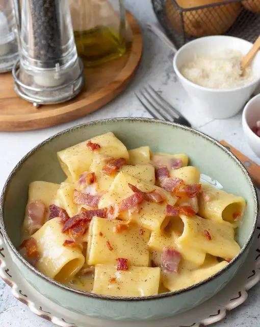 Ricetta Gigantoni Pasta Garofalo con crema di patate, pecorino e pancetta croccante di valentinaprevidi