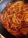 Immagine del passaggio 34 della ricetta ”Spaghetti all’ Assassina”
versione stregattami 👩🏻‍🍳
