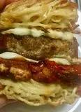 Immagine del passaggio 38 della ricetta "Ramen Burger"
versione stregattami 👩🏻‍🍳