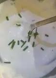 Immagine del passaggio 5553 della ricetta Riso Venere con salmone e Crescenza Galbani all' erba cipollina