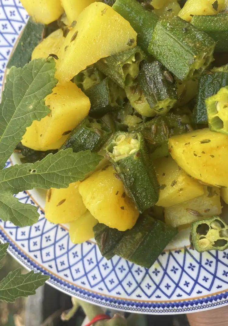 Ricetta Aloo Bhindi dall’India di Lecuisinier