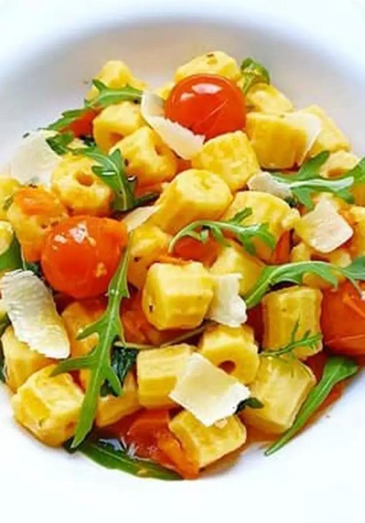 Ricetta Maccheroni di patate con rucola e pomodorini di mammaemma.gnocchi