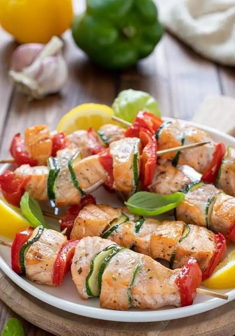 Ricetta Spiedini di salmone e verdure di elena.bondenari