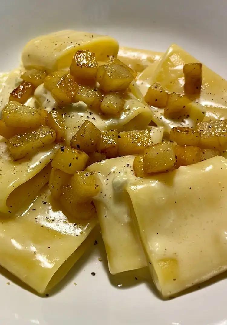 Ricetta Schiaffoni con crema di gorgonzola e pere caramellate di edorainoldi