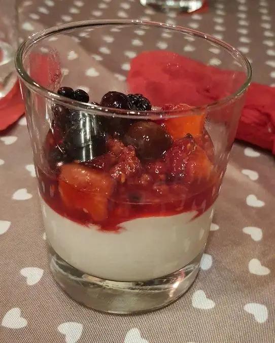 Ricetta Semifreddo con frutti rossi di manuelamondani5