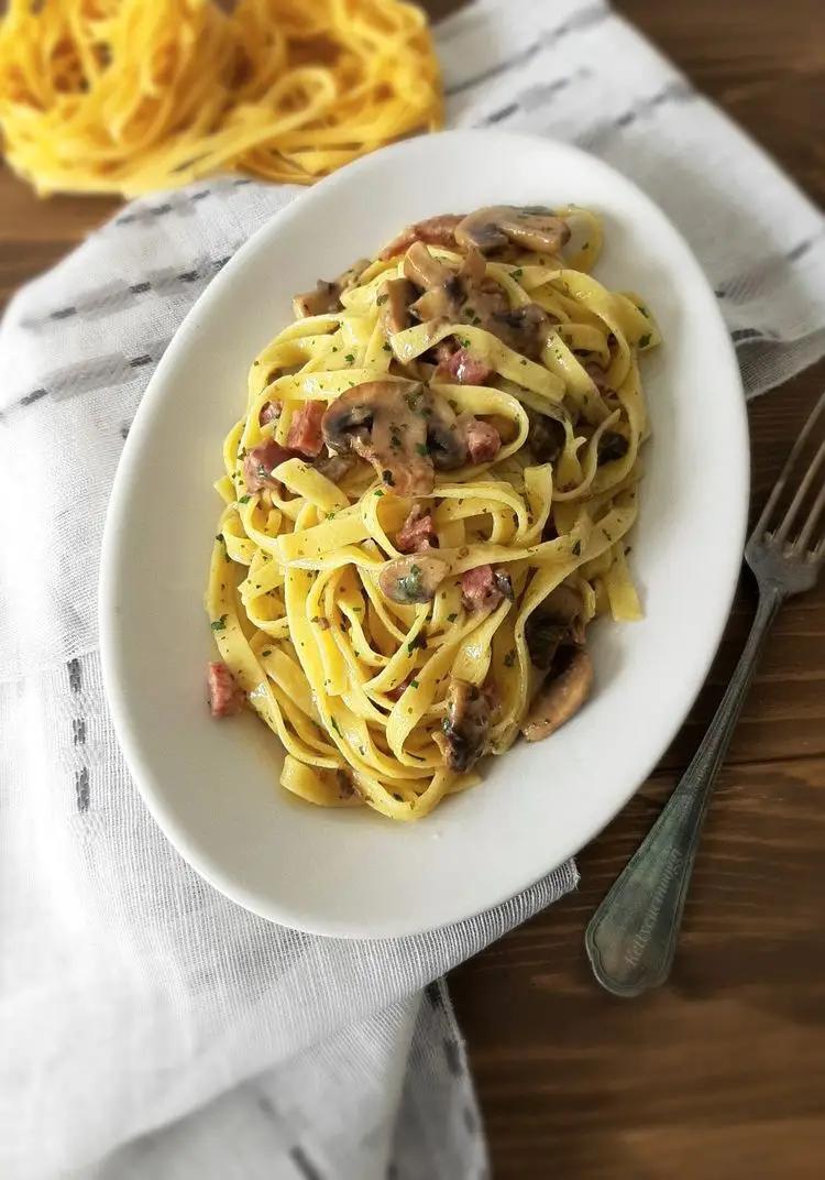 Ricetta TAGLIATELLE CON CHAMPIGNON E SALAME TARTUFATO di kettycucinooggi