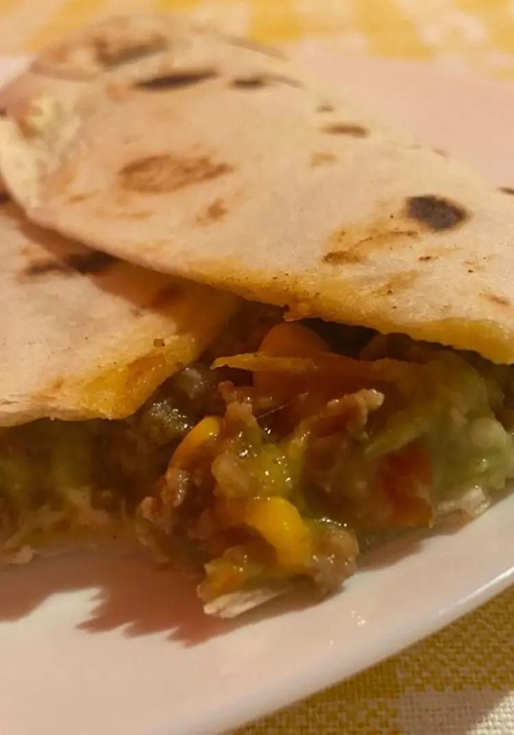Ricetta Burrito rivisitato con salsa guacamole di Amicigiorgiaa