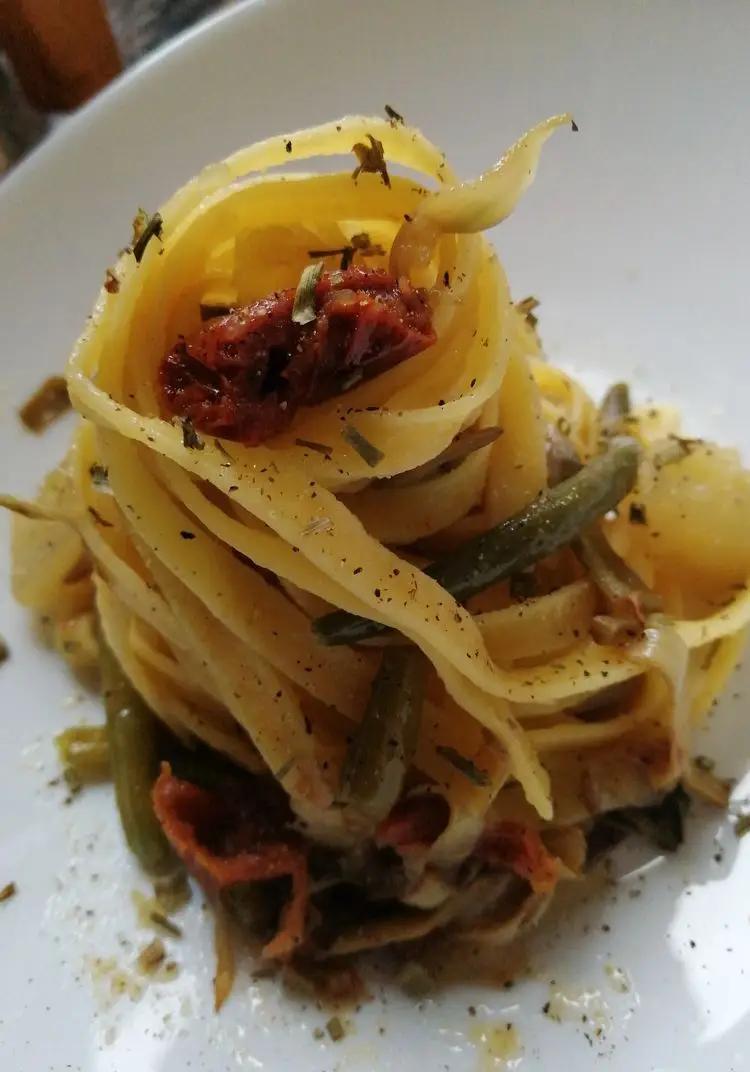 Ricetta Tagliatelle con carciofi, pomodori secchi e fagiolini di anna_maria094