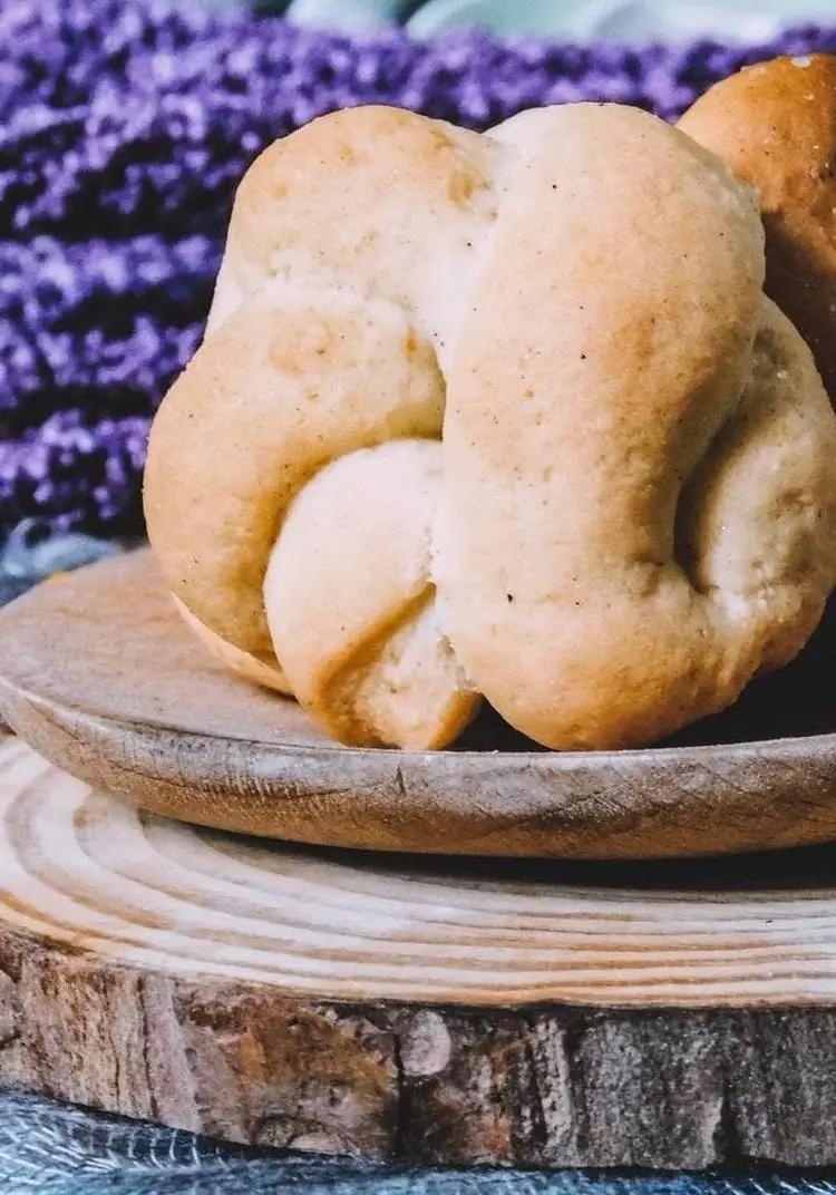 Ricetta Biscotti treccia con vaniglia, cannella e granella di nocciole di zeldaskitchen