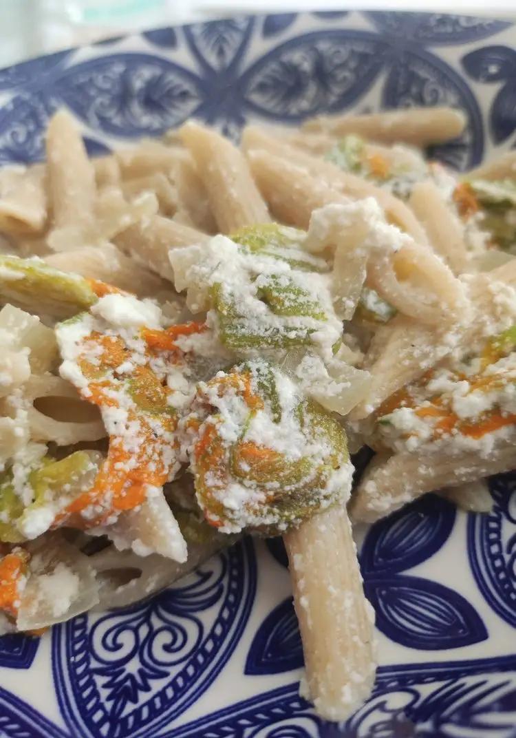 Ricetta Pennette ai cereali con ricotta e fiori di zucca di francesca.mangone