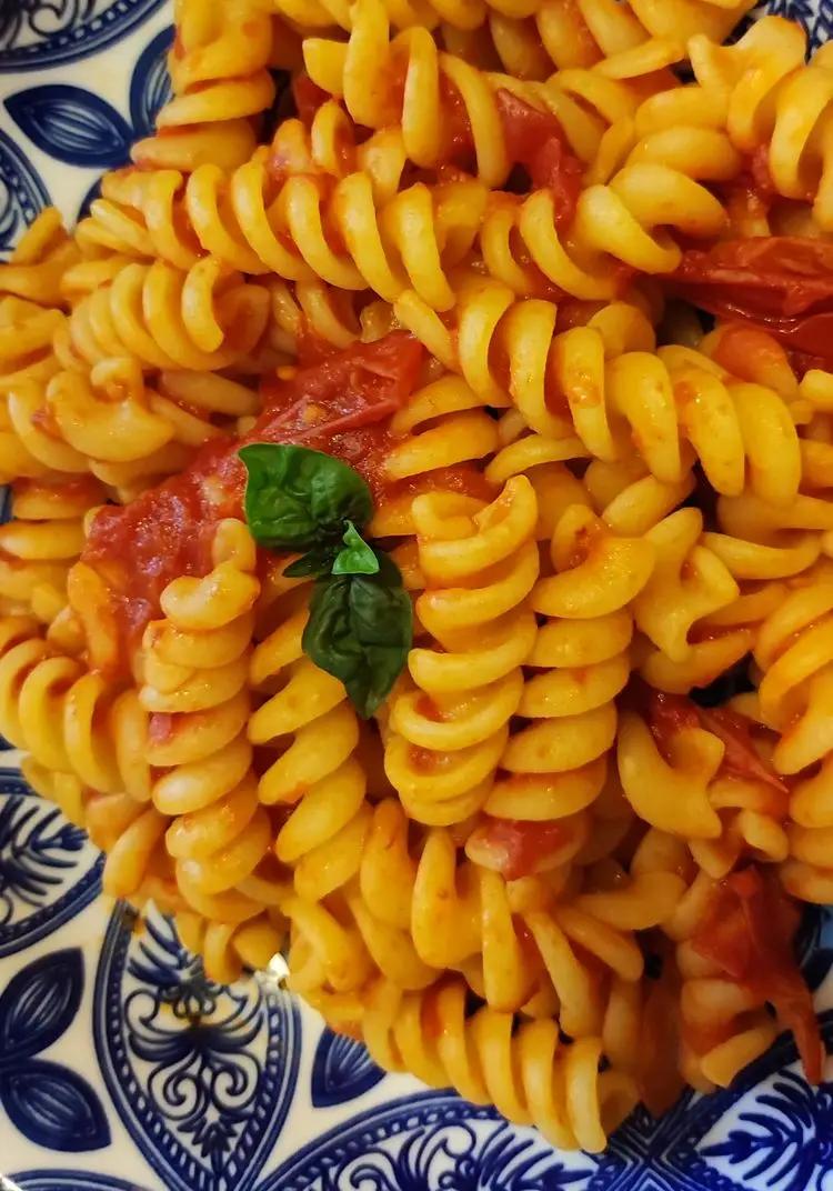 Ricetta Fusilloni al pomodoro fresco di francesca.mangone