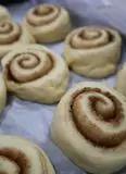 Immagine del passaggio 10 della ricetta Cinnamon Rolls