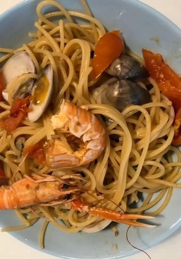 Ricetta Spaghetti vongole e scampi di LaMarza