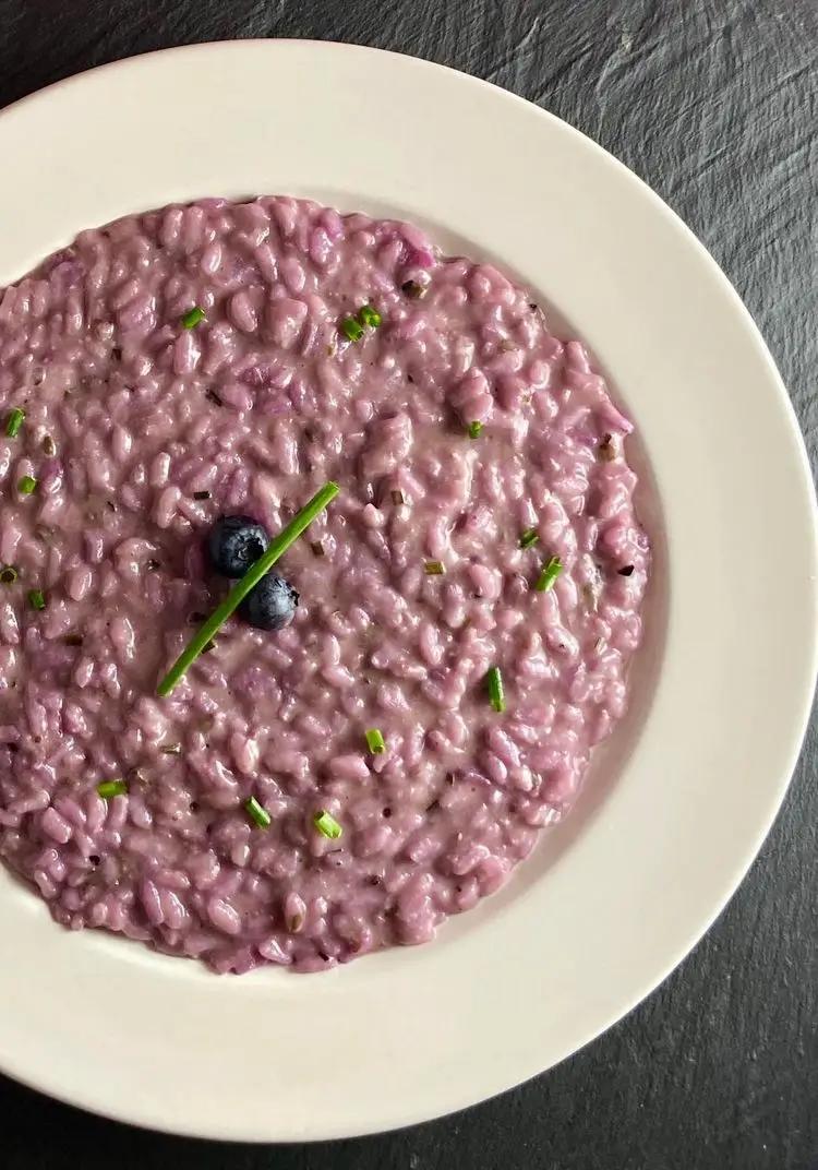 Ricetta Risotto ai mirtilli e erba cipollina. di michelacara5