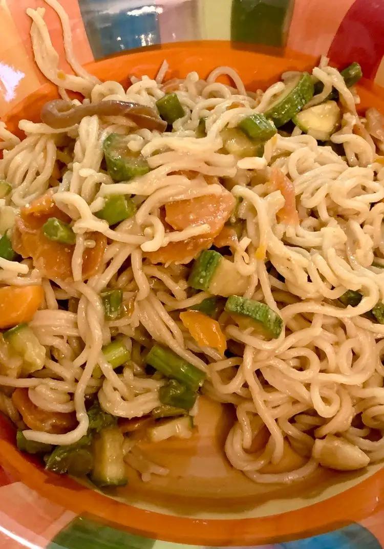 Ricetta Noodles con verdure di stagione di monidipastafrolla