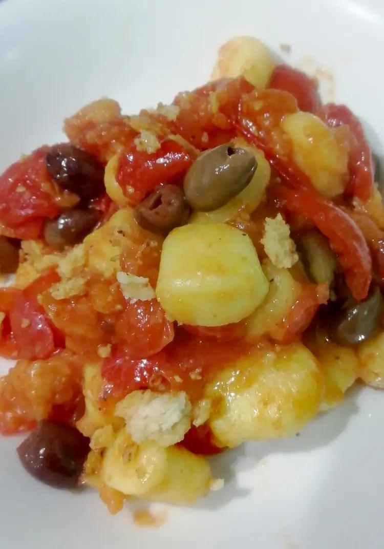 Ricetta Gnocco con pomodorini caramellati e olive taggiasche più  crumble di tarallo di antonio631