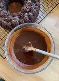 Immagine del passaggio 6 della ricetta Bundt Cake Cioccolato e Maionese #brigadaaltacucina