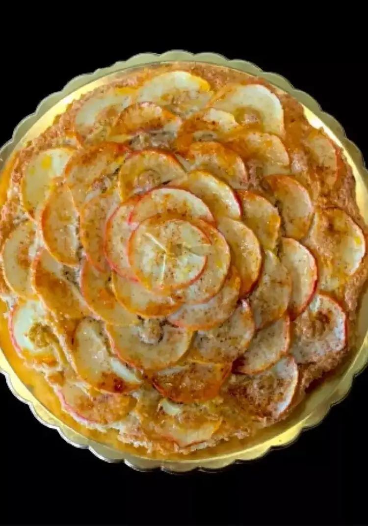 Ricetta Torta di albumi con mandorle, noci e mele di Ortensio