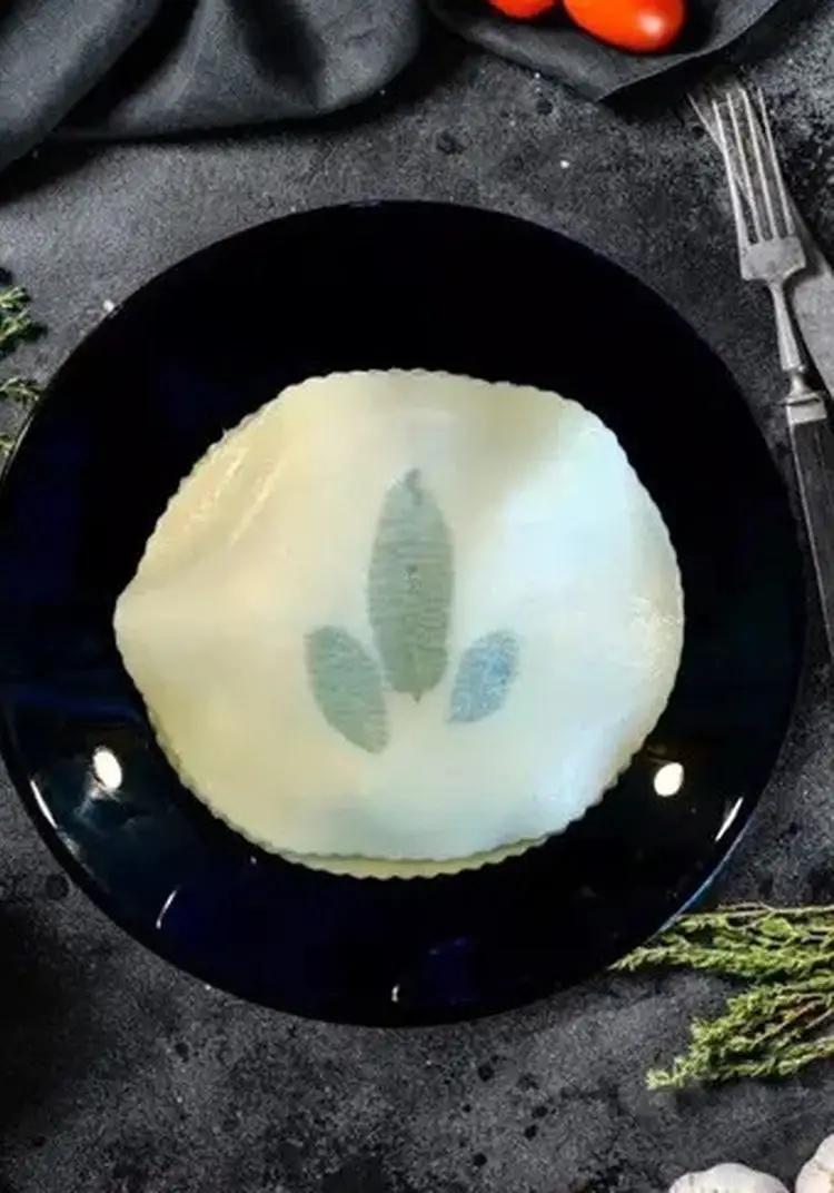 Ricetta Raviolo Aperto con Gamberi Funghi e Zucchine di Ortensio