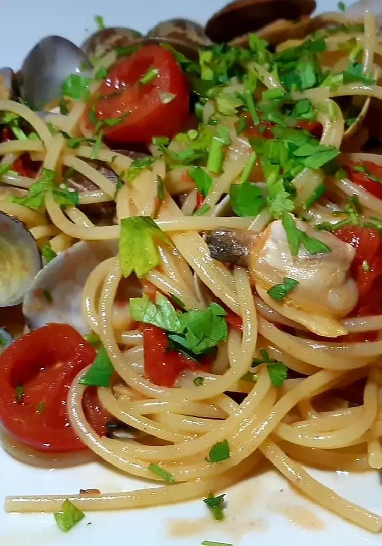 Ricetta Spaghetti con vongole veraci e pachino di ledelizieditizy