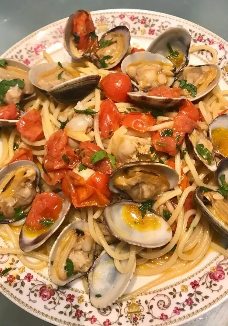 Ricetta Pasta alle vongole e ciliegino di gelfomarco