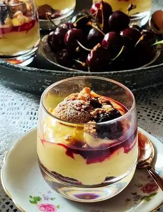 Ricetta Crema pasticcera al mango con coulis di ciliegie e crumble di amaretti di gracecesena